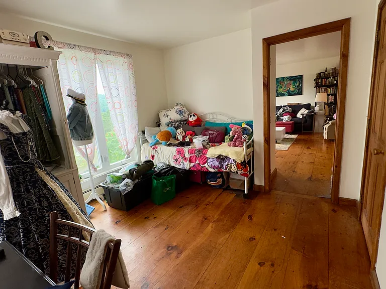 222 Campbell St — Photo 7