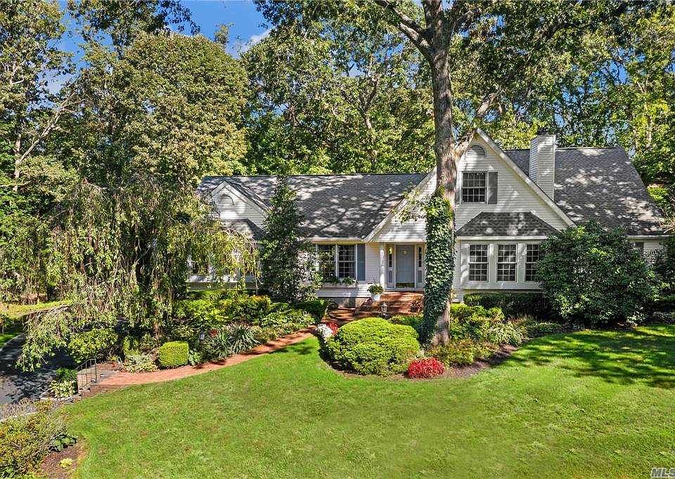 1st image of 1 Peace Ln