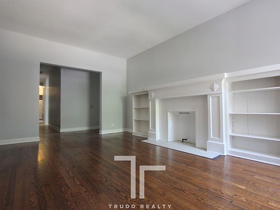 2nd image of 7700 N Marshfield Ave #77021D