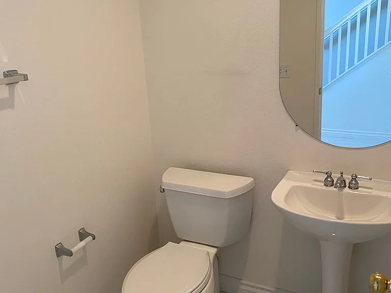 9 Skyflower Ln — Photo 4