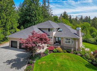 1650 Tatlow Rd, North Saanich, BC V8L 5R3