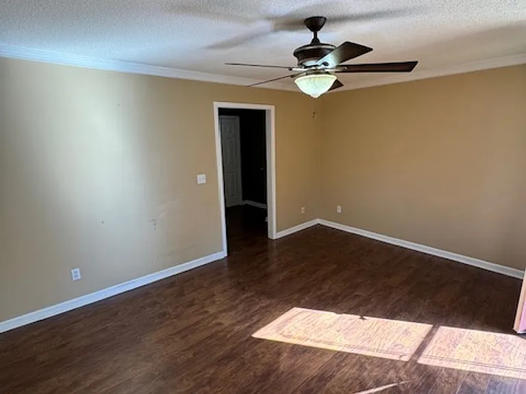 121 Bilco St #4 — Photo 5