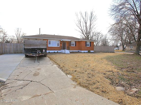 3rd image of 5510 Maryman Rd