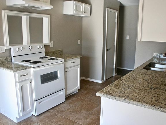 5th image of 1813 Alonsdale Dr