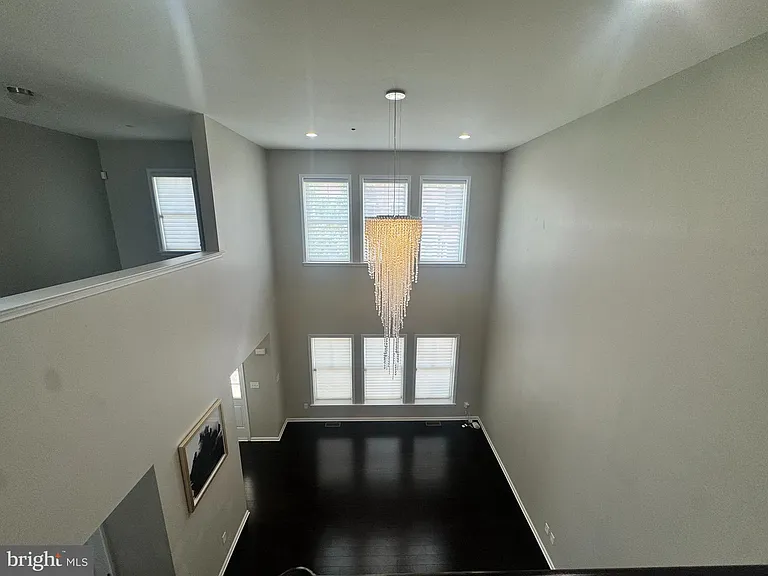 3313 Pietro Way — Photo 4