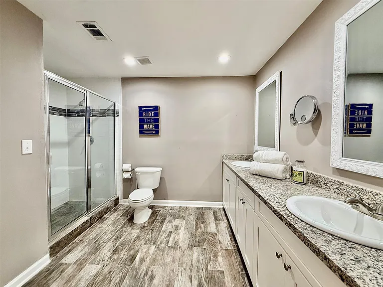 3487 Balboa Cir — Photo 29
