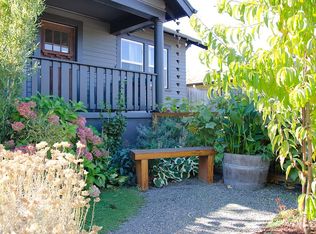 914 NE Portland Boulevard Ct, Portland, OR 97211