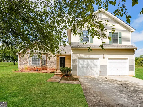 513 Easton Dr, Locust Grove, GA 30248
