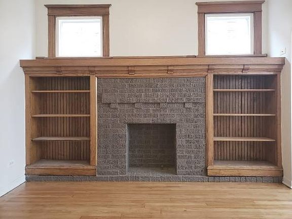 2nd image of 5435 S Hermitage Ave #2F