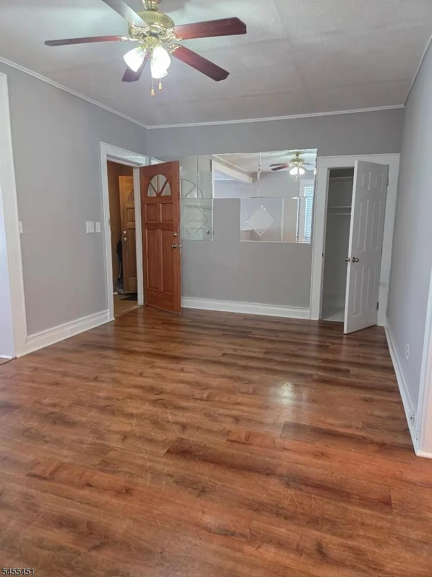 2 bed, 1.0 bath, $2,000 — Photo 4