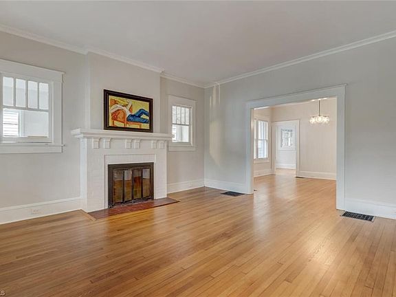 5th image of 605 Park Ave