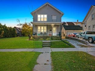1013 Columbus St, Manitowoc, WI 54220