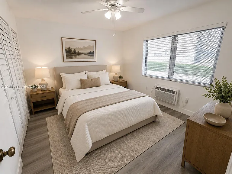 34 Madeira Ave #3 — Photo 4