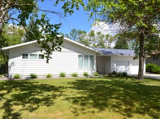 1906 Radisson Rd, Crookston, MN 56716