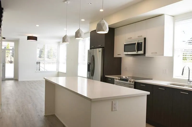 2 bed, 2.5 bath, 1200 sqft, $2,550 — Photo 4