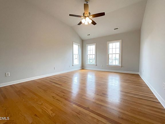 4th image of 11105 Beechcrest Ln