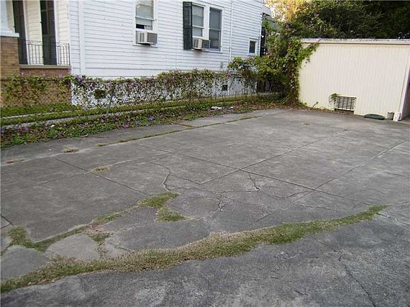 5th image of 1000 S Carrollton Ave