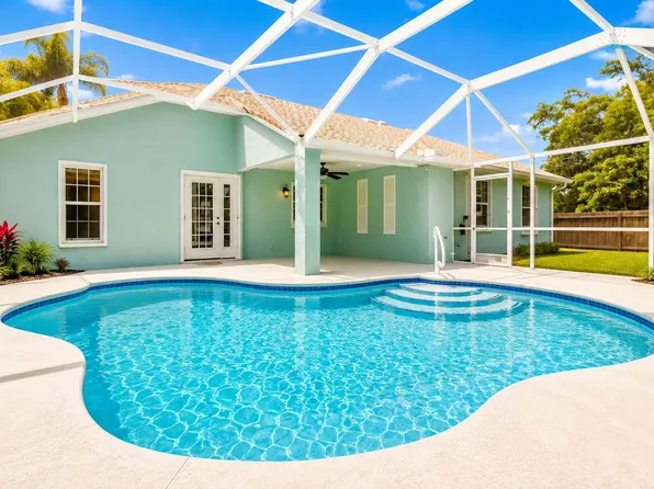 402 SE Strait Avenue, Port St Lucie, FL 34983