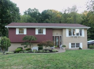 123 Adlin Ave, Houston, PA