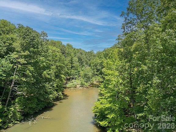 5th image of 179 Riverwalk Rd