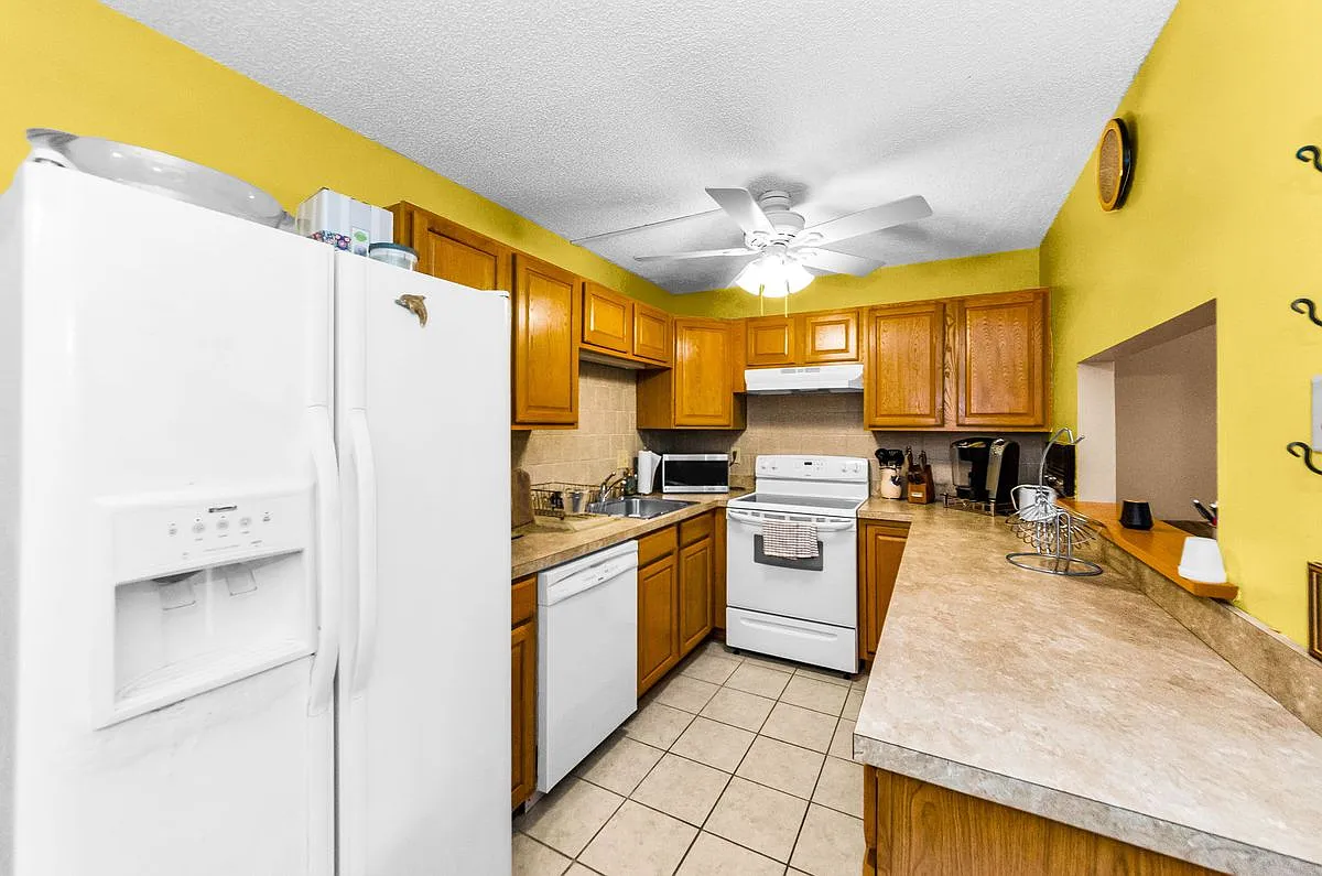 2 bed, 2.0 bath, 1085 sqft, $1,850 — Photo 2