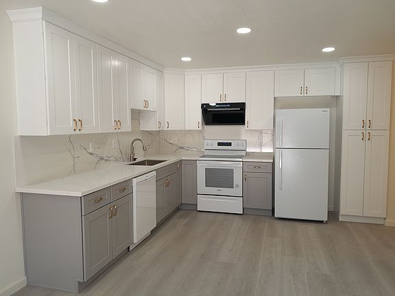 4th image of 544 Rainwell Dr