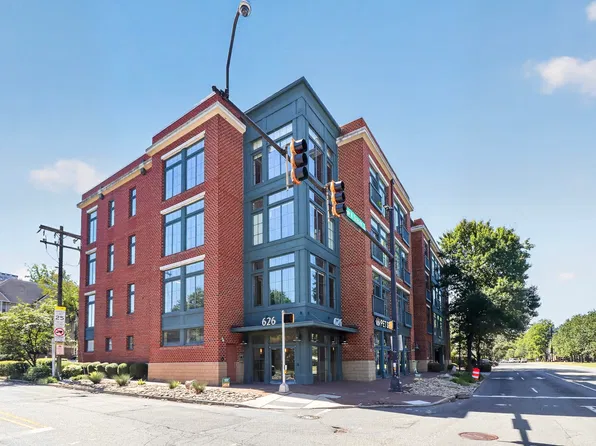 626 N Graham St #1-205, Charlotte, NC 28202