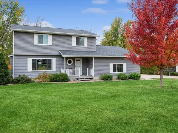 2911 Skyview Ln NE, Swisher, IA 52338