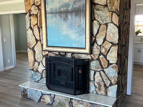 5th image of 2260 E Lake Dr
