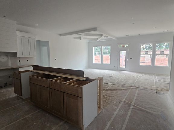 4th image of 230 Artisan Dr