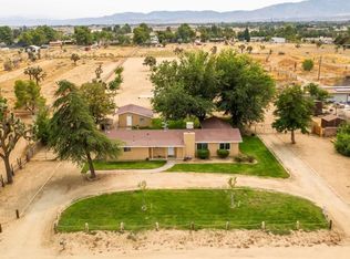 1758 W Avenue L8, Lancaster, CA 93534