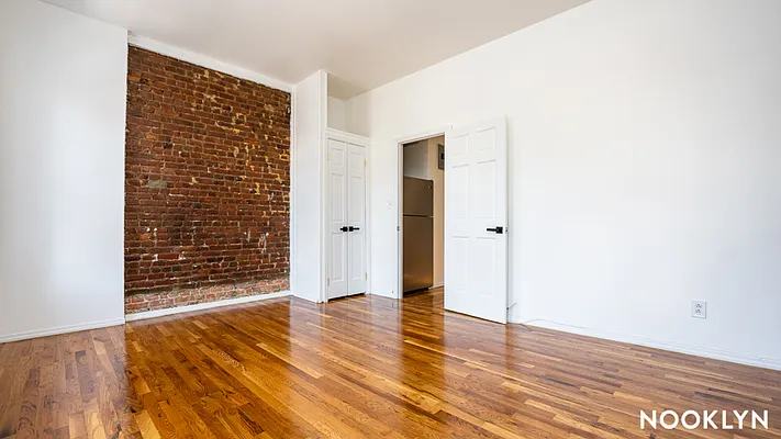 Rented by Nooklyn NYC LLC | media 19