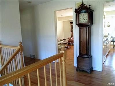 3rd image of 622 Onondaga Ln #A