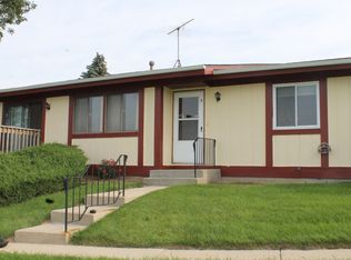 4715 W Oakwood Dr APT 3, McHenry, IL 60050