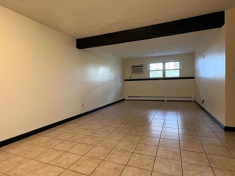 700 Robbins Ave #6 — Photo 11