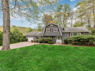 23 Monmouth Ave, West Milford, NJ, 07480