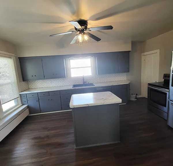 921 Chicago St — Photo 3
