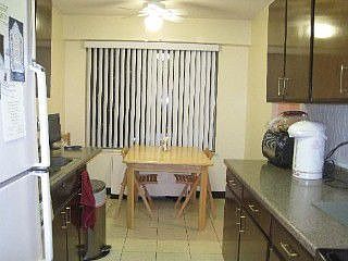 4th image of 7061 N Kedzie Ave Suite 711
