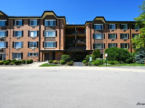 1117 S Old Wilke Rd Unit 104, Arlington Heights, IL 60005