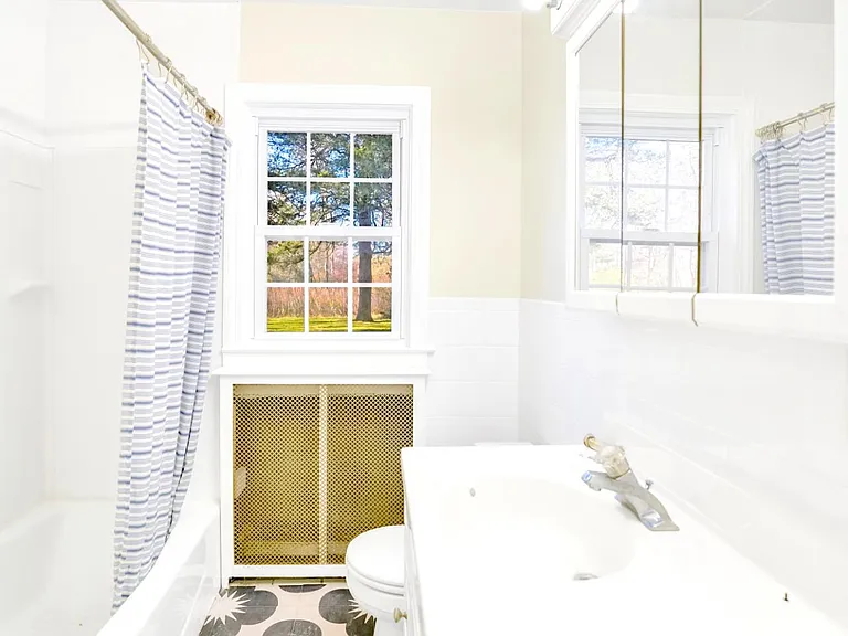443 Benson Rd — Photo 6