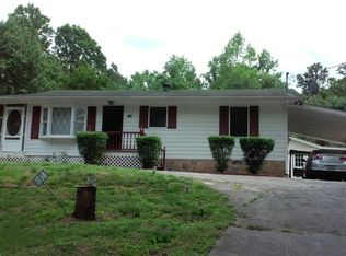 1138 Callahan Dr, Dalton, GA 30721