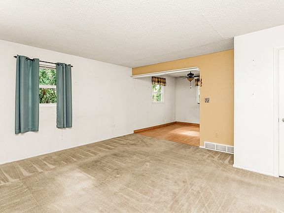 4th image of 4806 3rd Ave S