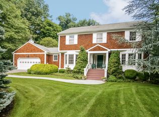 6 Runnymeade Rd, Chappaqua, NY 10514