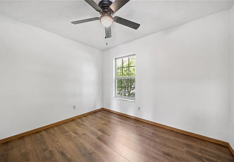 1259 Caravel Dr — Photo 12
