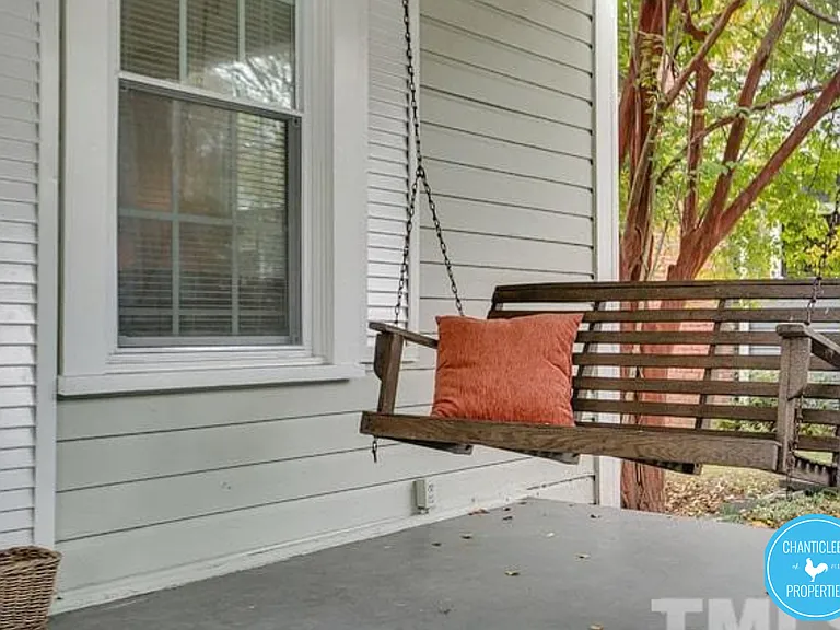 1016 Hale St — Photo 18
