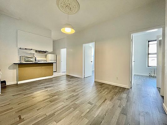 1st image of 31 Market St APT 18