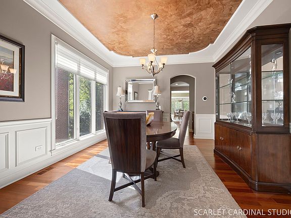 5th image of 32 Baker Ln