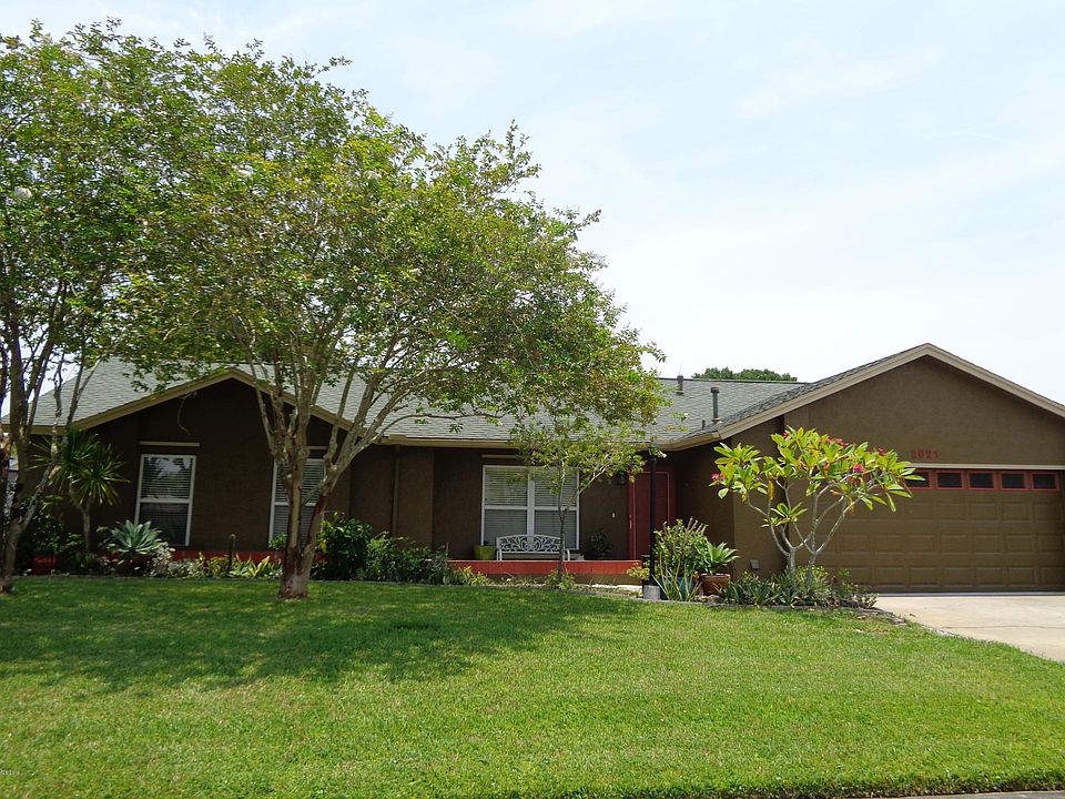 1st image of 2621 Longwood Blvd