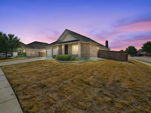 202 Belgian St, Waxahachie, TX 75165