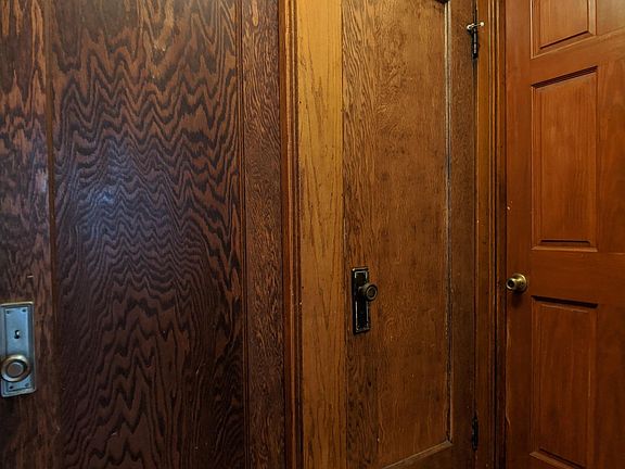 5th image of 3424 W Medill Ave #1.0